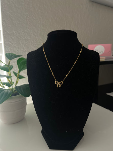 Golden Bow Delight Necklace